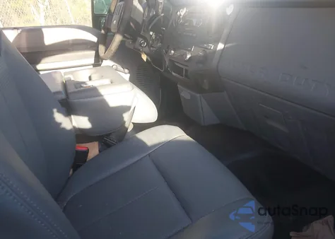 2016 Ford F-250 Xl z USA, uszkodzony, nr VIN 1FTBF2A61GED27395